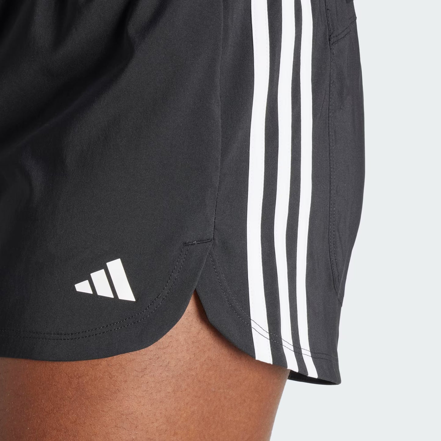 Pantalón corto alto tejido Adidas Pacer de 3 pulgadas