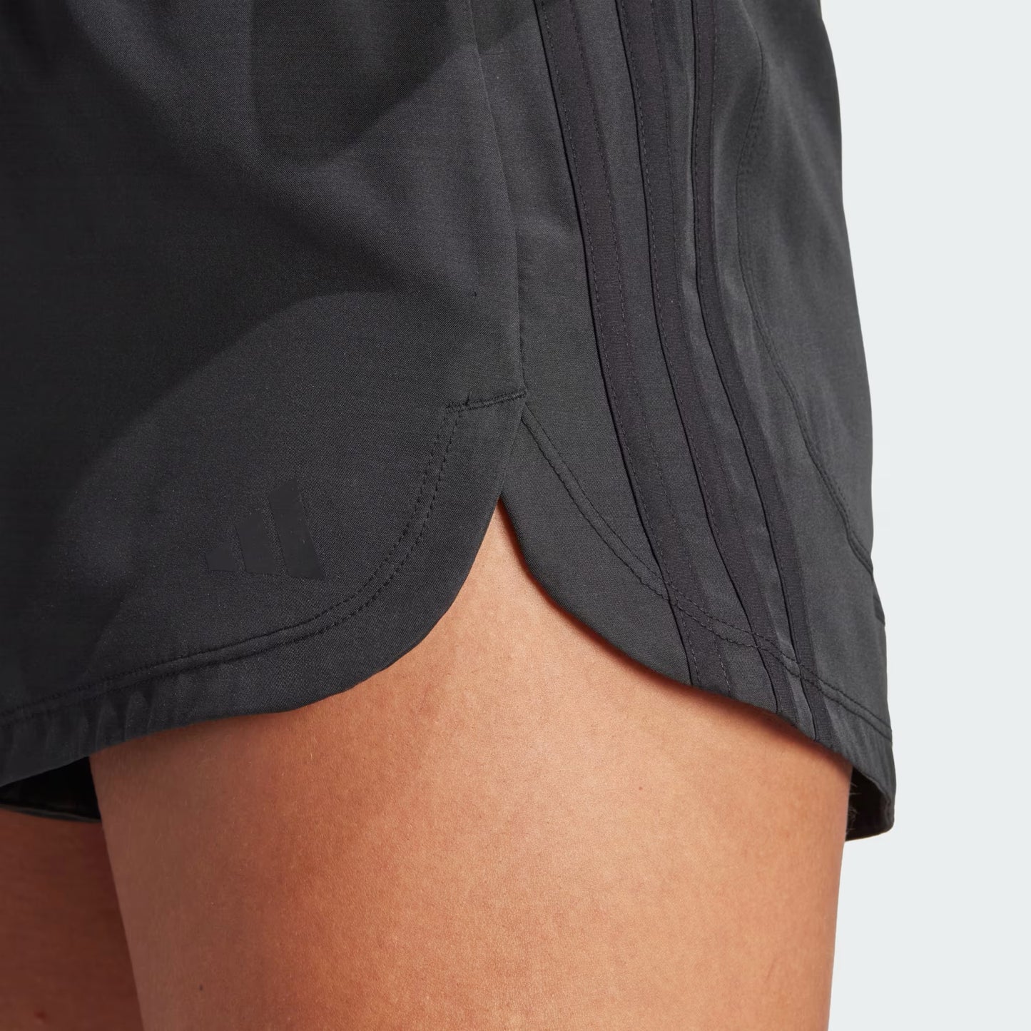 Pantalón corto alto tejido Adidas Pacer de 3 pulgadas