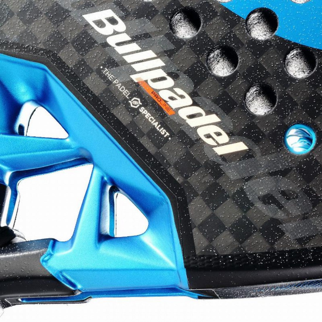 PRÓXIMAMENTE - BULLPADEL VERTEX 05 HYBRID 2026